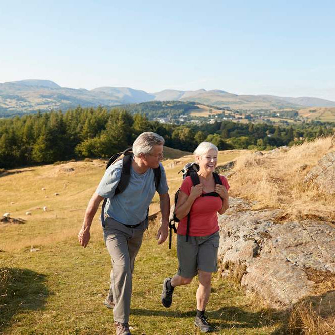 hiking tips for seniors