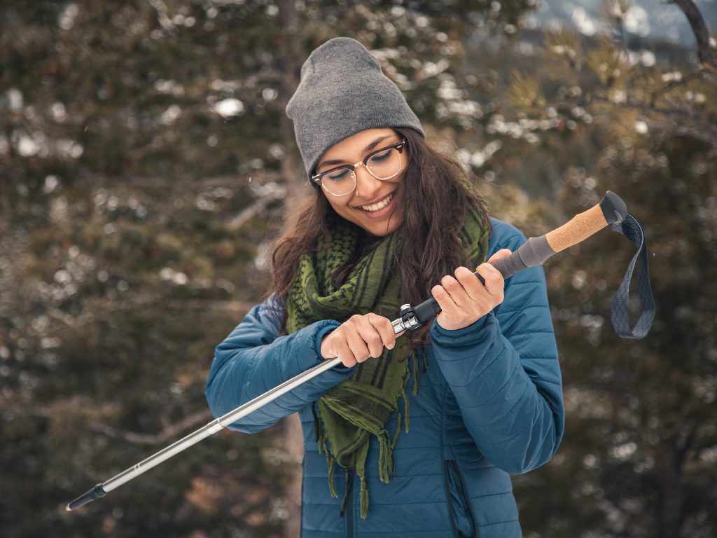 how to adjust trekking pole height