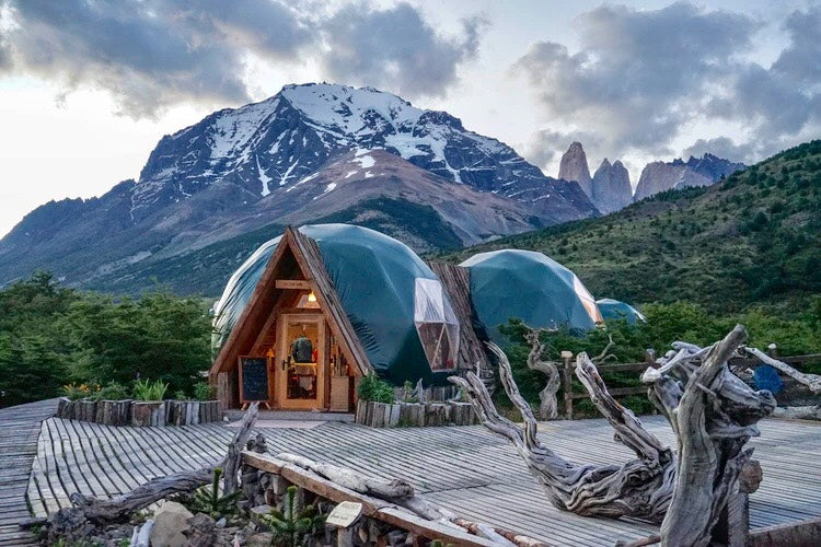what is glamping