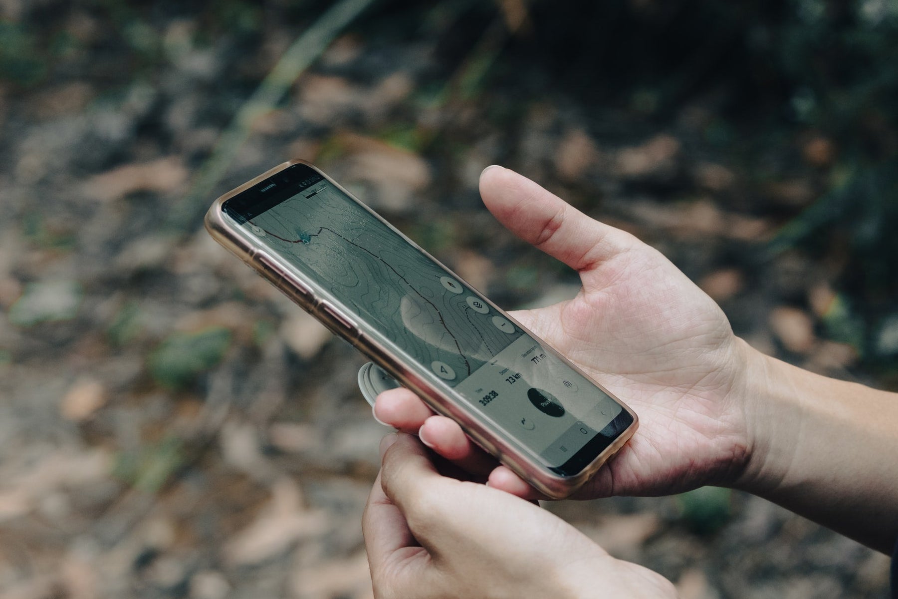 Best Hiking Apps For 2025
