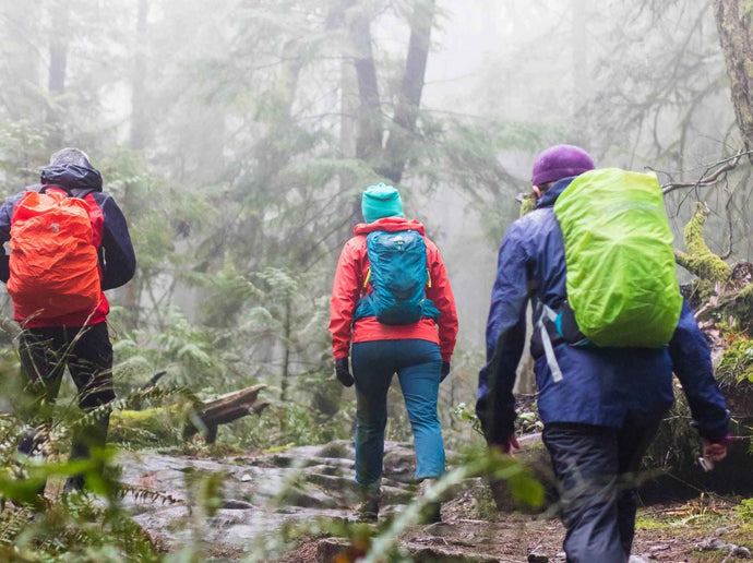How to go hiking in the rain?