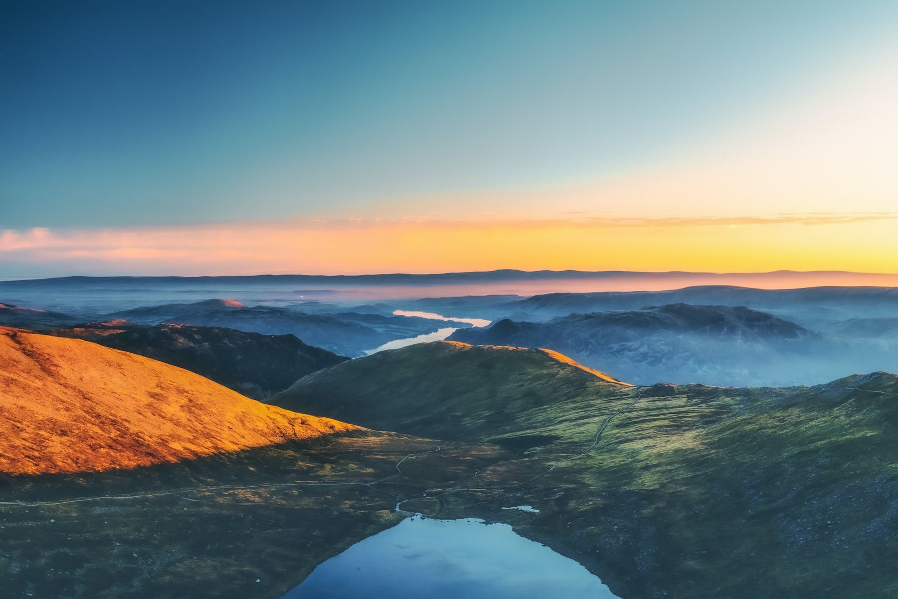7 Best Spring Hiking Trails In The UK