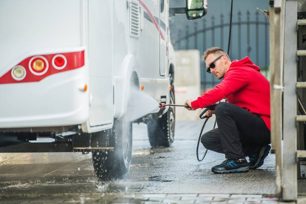 How to wash your RV?