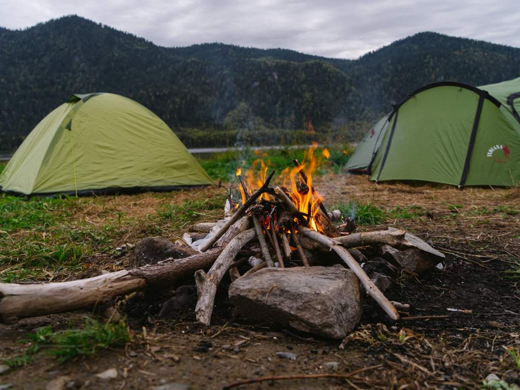 summer camping tips for beginners