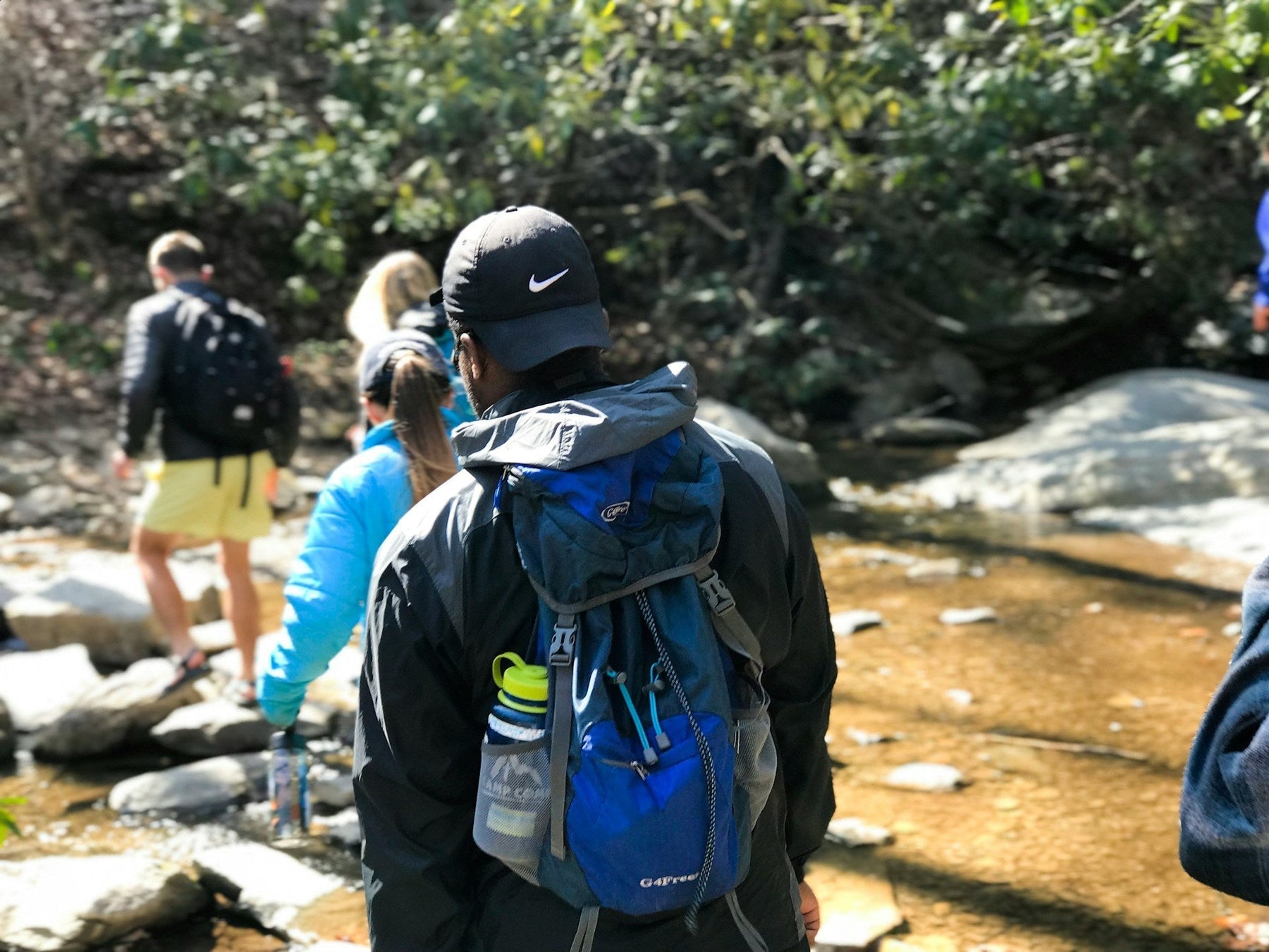 Heatstroke and Sun Safety for Long Hikes Guide